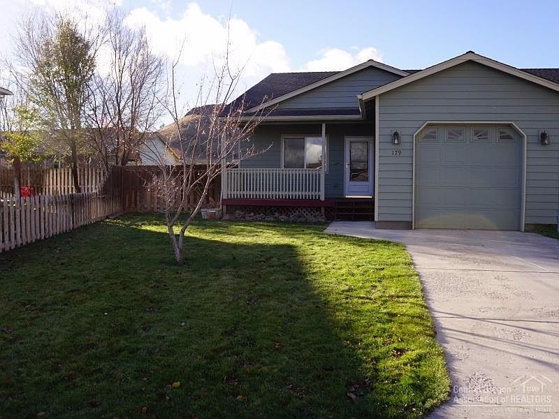 1st image of 179 SW Ivy Ct