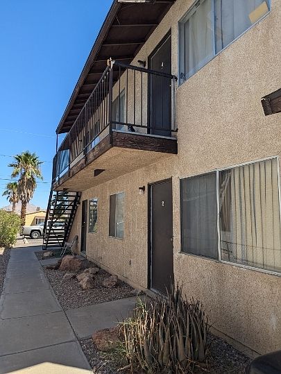1st image of 473 Rexford Dr APT 1
