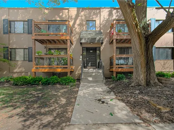 4529 Holly St #102, Kansas City, MO 64111