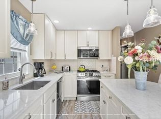 72 North St, Somerville, MA 02144
