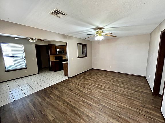 3rd image of 138 Barrett Pl