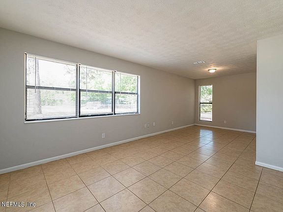 4th image of 7953 Guerad Dr N