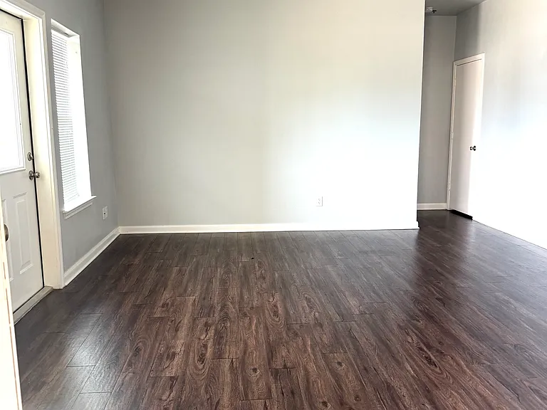 City Center Apartment Homes — Photo 16