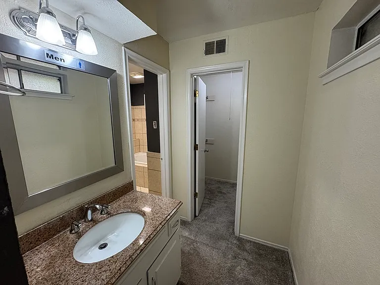 429 Sheffield Dr — Photo 37