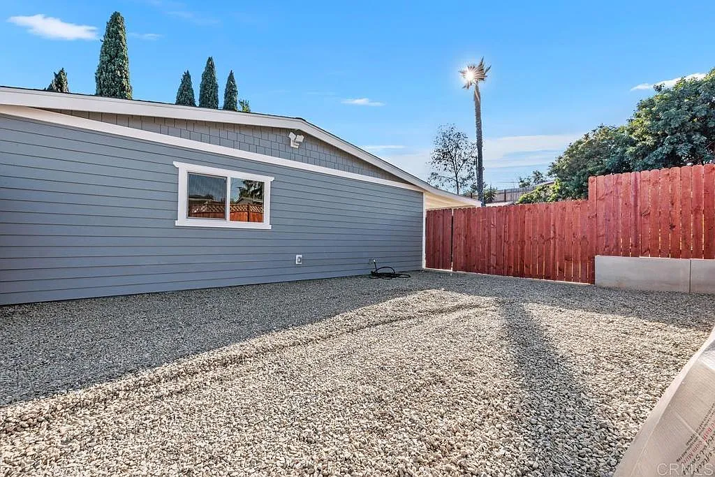 3 bed, 1182 sqft, $2,000 — Photo 4