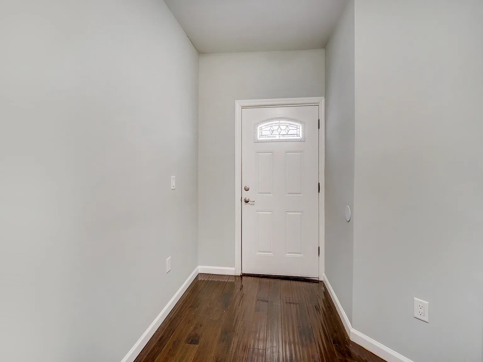 2 bed, 1000 sqft, $2,950 — Photo 3