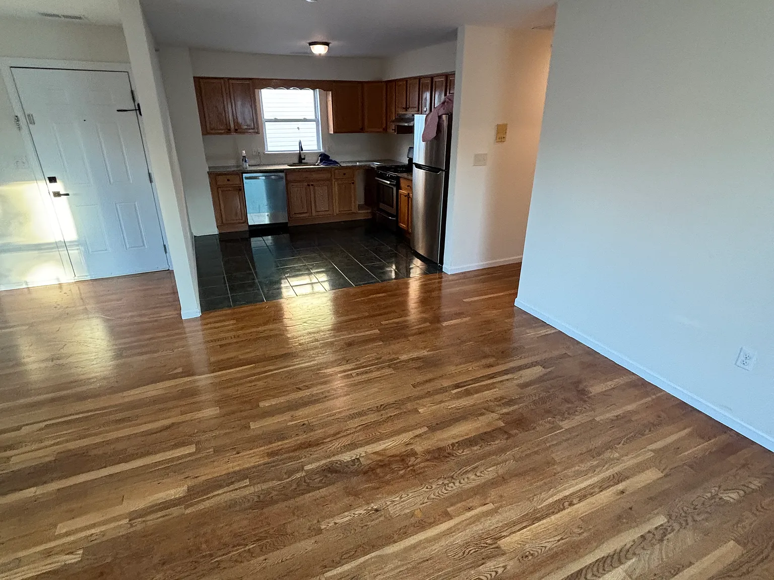 3 bed, $2,900 — Photo 4