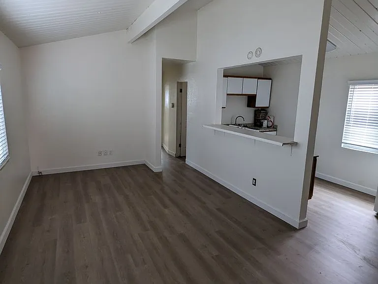 Beautiful Studio apartment in the heart of Pacific Beach! — Photo 8