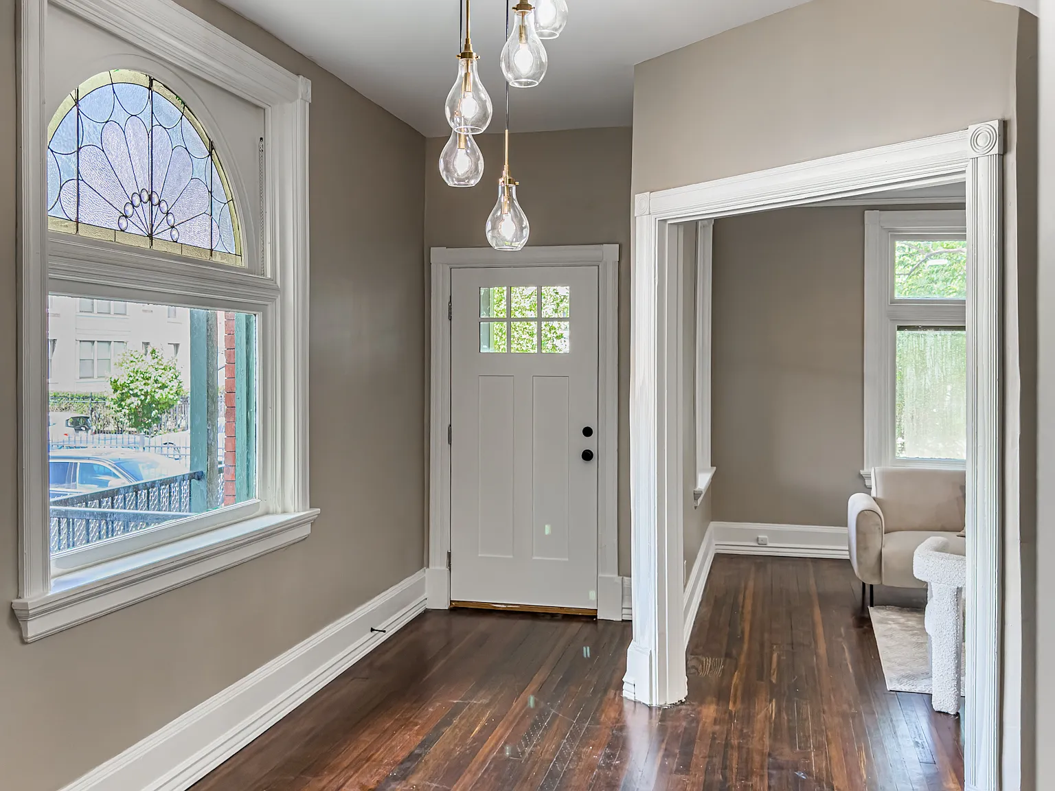 4 bed, 2.5 bath, 3487 sqft, $4,000 — Photo 4