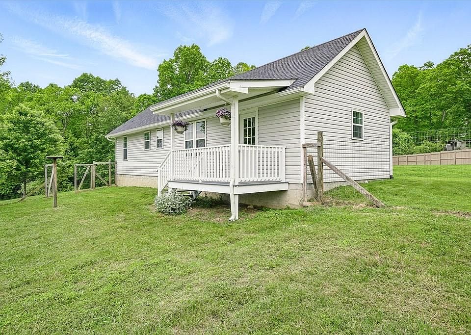 1st image of 1447 Dykes Rd