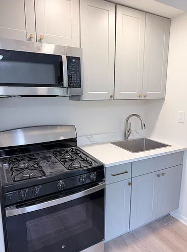 215 Washington St #6 Photo 1