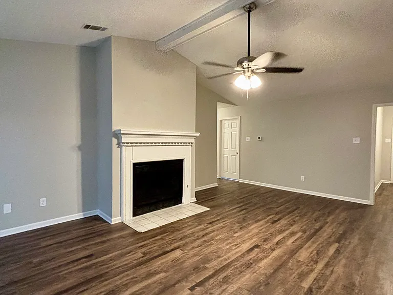 3 Eastwood Ct — Photo 4