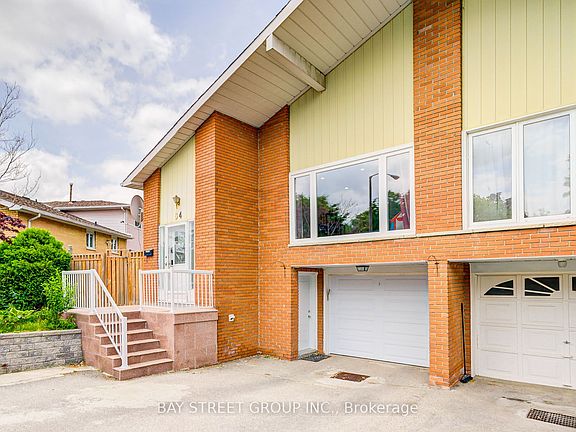 3rd image of 64 Rakewood Cres