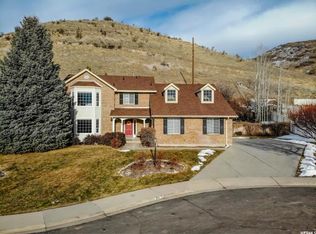 1676 N Oak View Cir, Orem, UT 84097