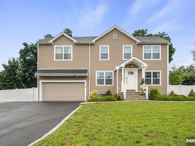 322 E Midland Ave, Paramus, NJ, 07652
