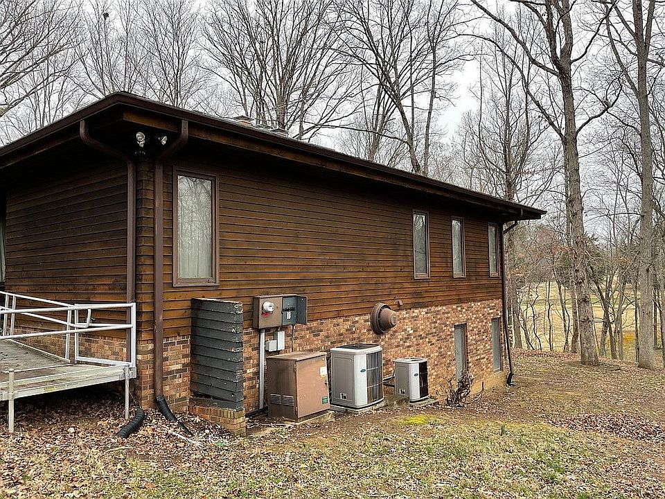 1st image of 329 Maplewood Dr