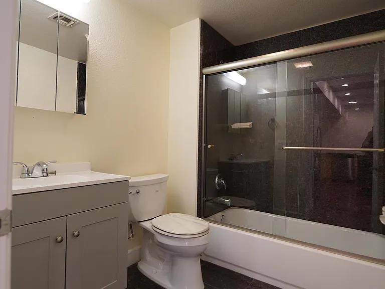 7056 Fulton St #3 — Photo 13