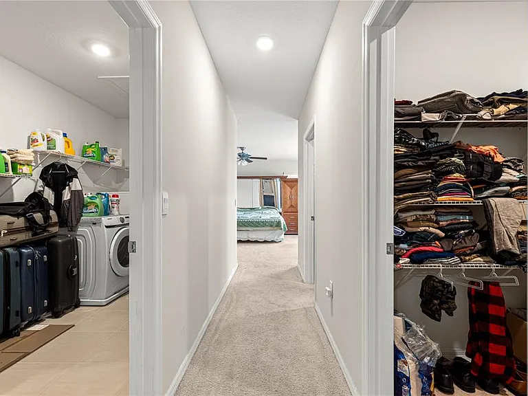 8142 SW 59th Ave — Photo 30
