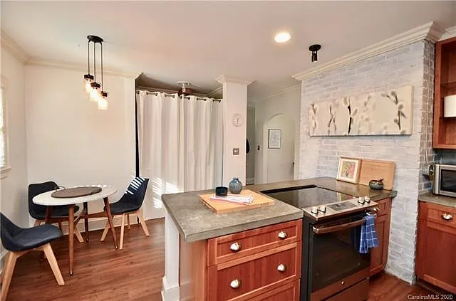 2216 Wilmore Dr — Photo 10
