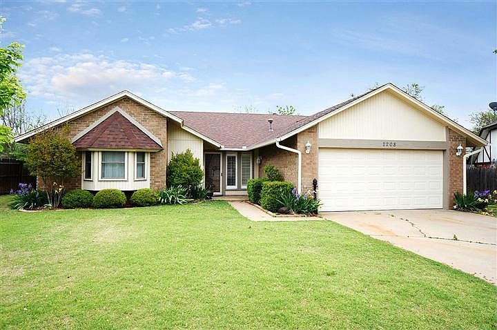 1st image of 2208 Cowan Pl