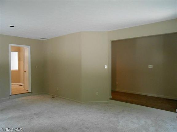 4th image of 3230 Balsam Dr #6A