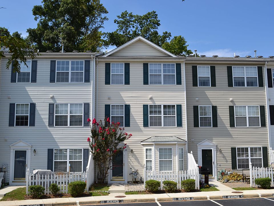 1st image of 20 Ironstone Ct APT C