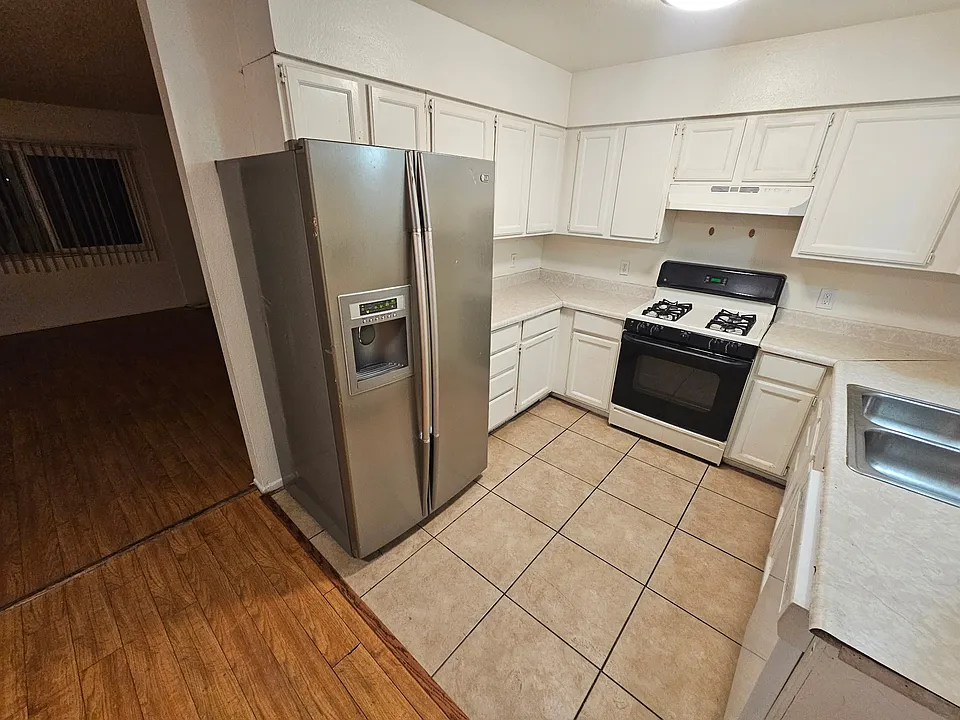 11941 Lee Ave #7