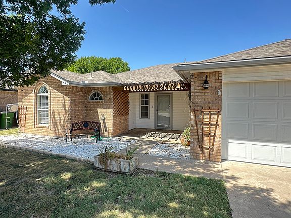 3rd image of 1207 Joseph Ln