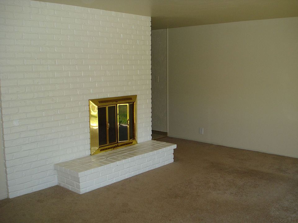 Living room with fireplace