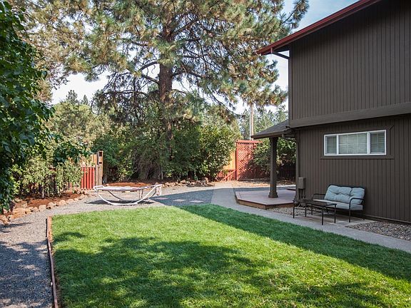 4th image of 19898 Dovewood Pl