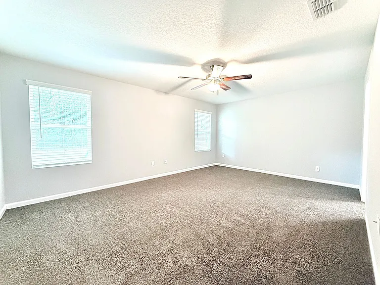 6822 McMullin St — Photo 15