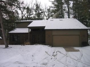 10582 N Pheasant Cove Dr, Granger, IN