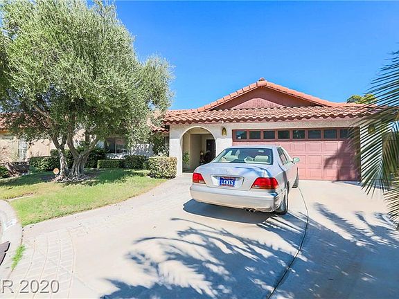 2nd image of 3248 Sugar Loaf Ct