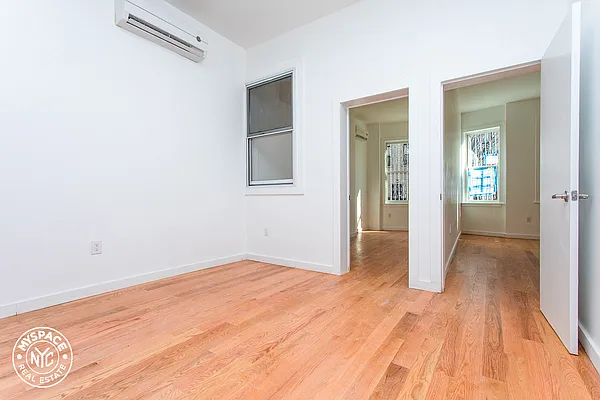 Rented by MySpaceNYC | media 29