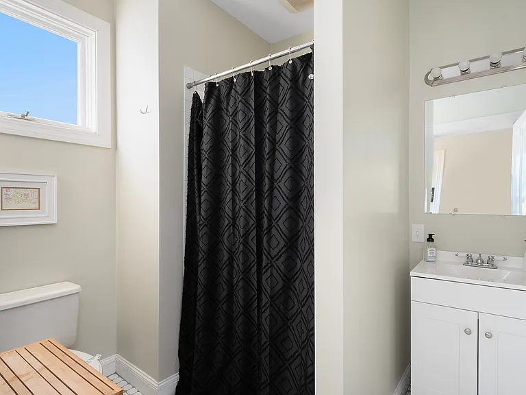 Bathroom 2nd Floor
