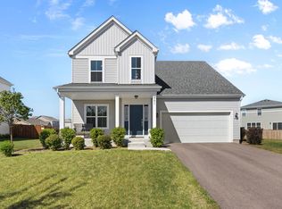 451 Mary Ann Cir, Sycamore, IL 60178