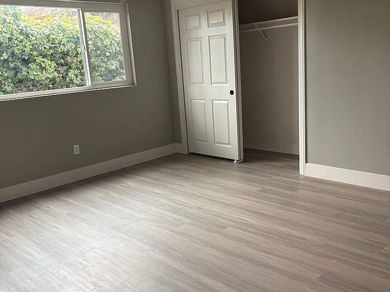 1411-1417 Holly Ave — Photo 17