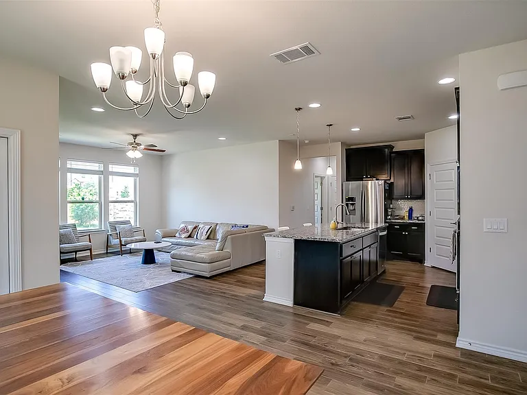 9202 Spade Cir — Photo 8