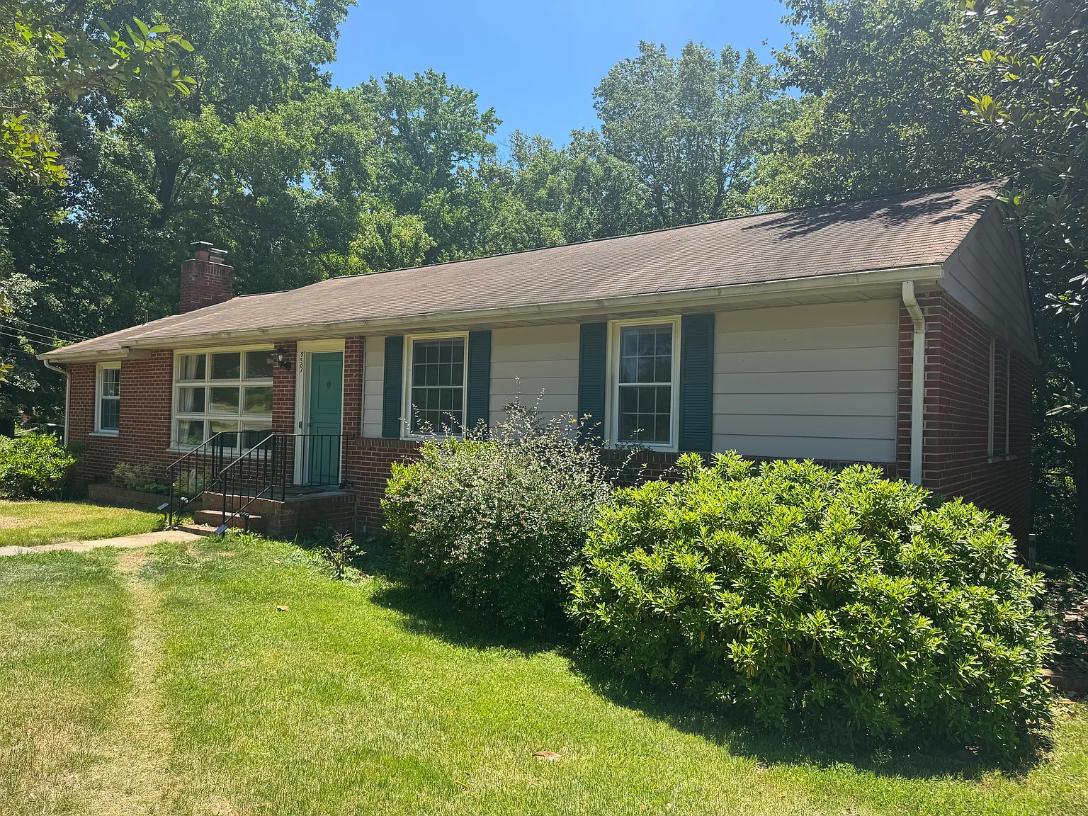 3 bed, 1456 sqft, $2,150 — Photo 3