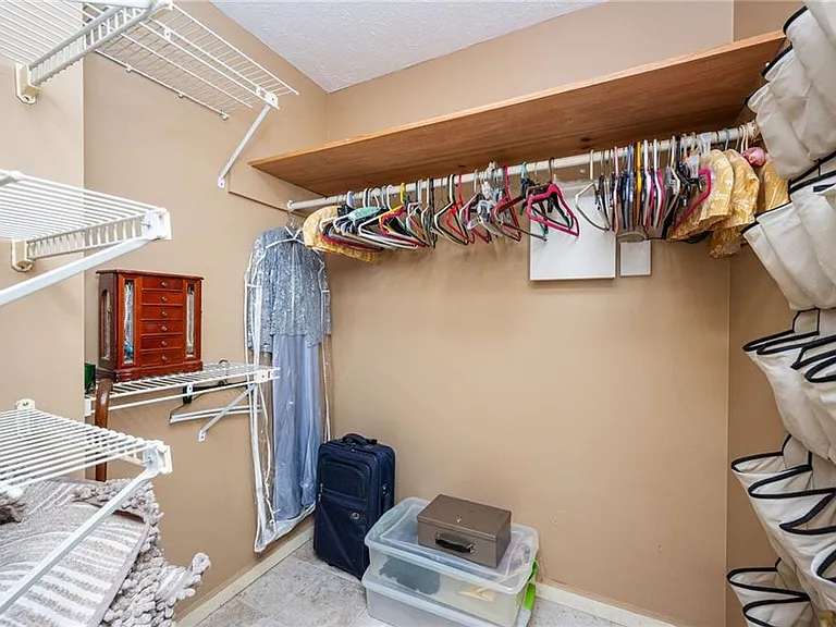 4015 Paloverde Dr NW — Photo 16
