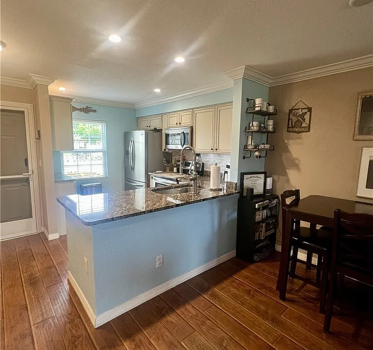 6300 S Pointe Blvd #125