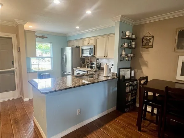 6300 S Pointe Blvd APT 125, Fort Myers, FL 33919
