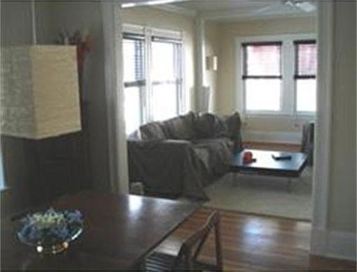 3rd image of 42 Woodlawn St