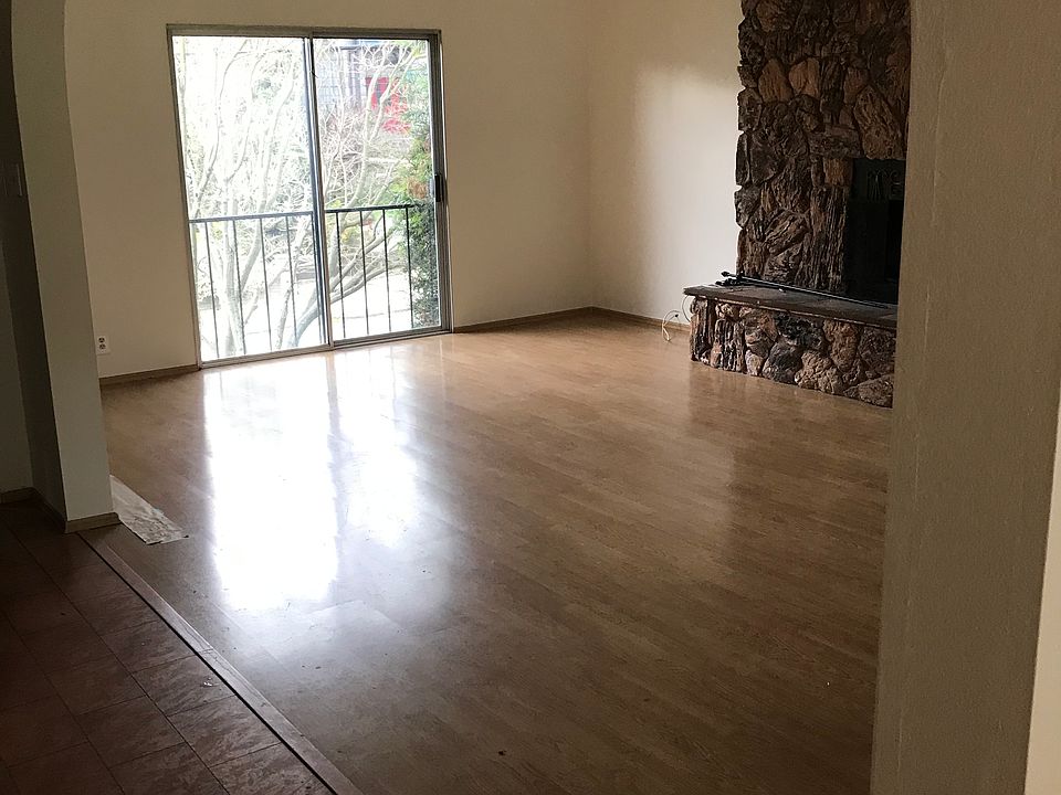 Living room with fireplace