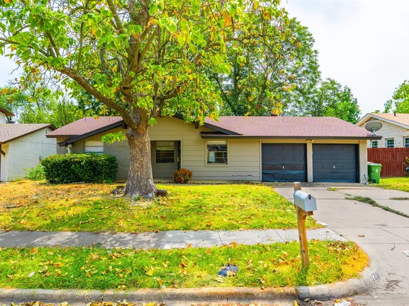 1208 E Timberview Ln, Arlington, TX 76014