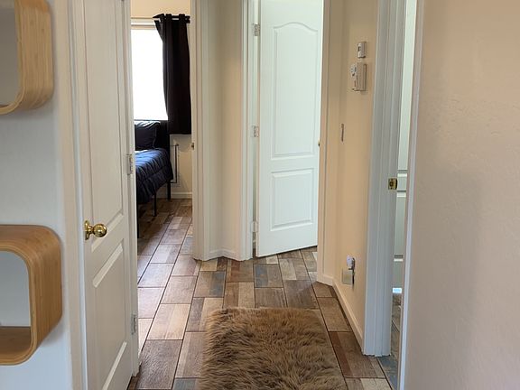 Hall to both bedrooms