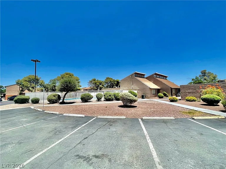 5187 Greene Ln #B — Photo 32