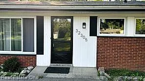 3 bed, 3.0 bath, 1975 sqft, $2,800 — Photo 2