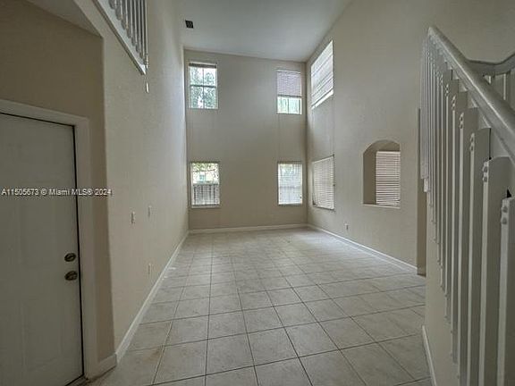 4th image of 11571 NW 83rd Way