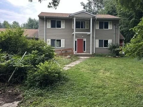 370 Church St, Hubbardston, MI 48845